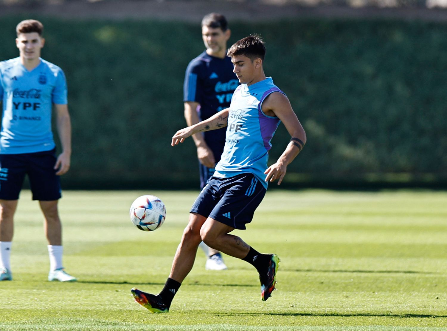 Dybala, en el entrenamiento de ayer.