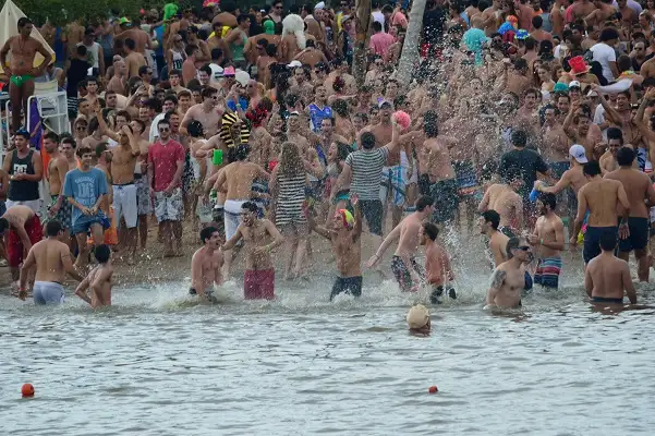 El Municipio y las playas coordinan acciones para la temporada 
