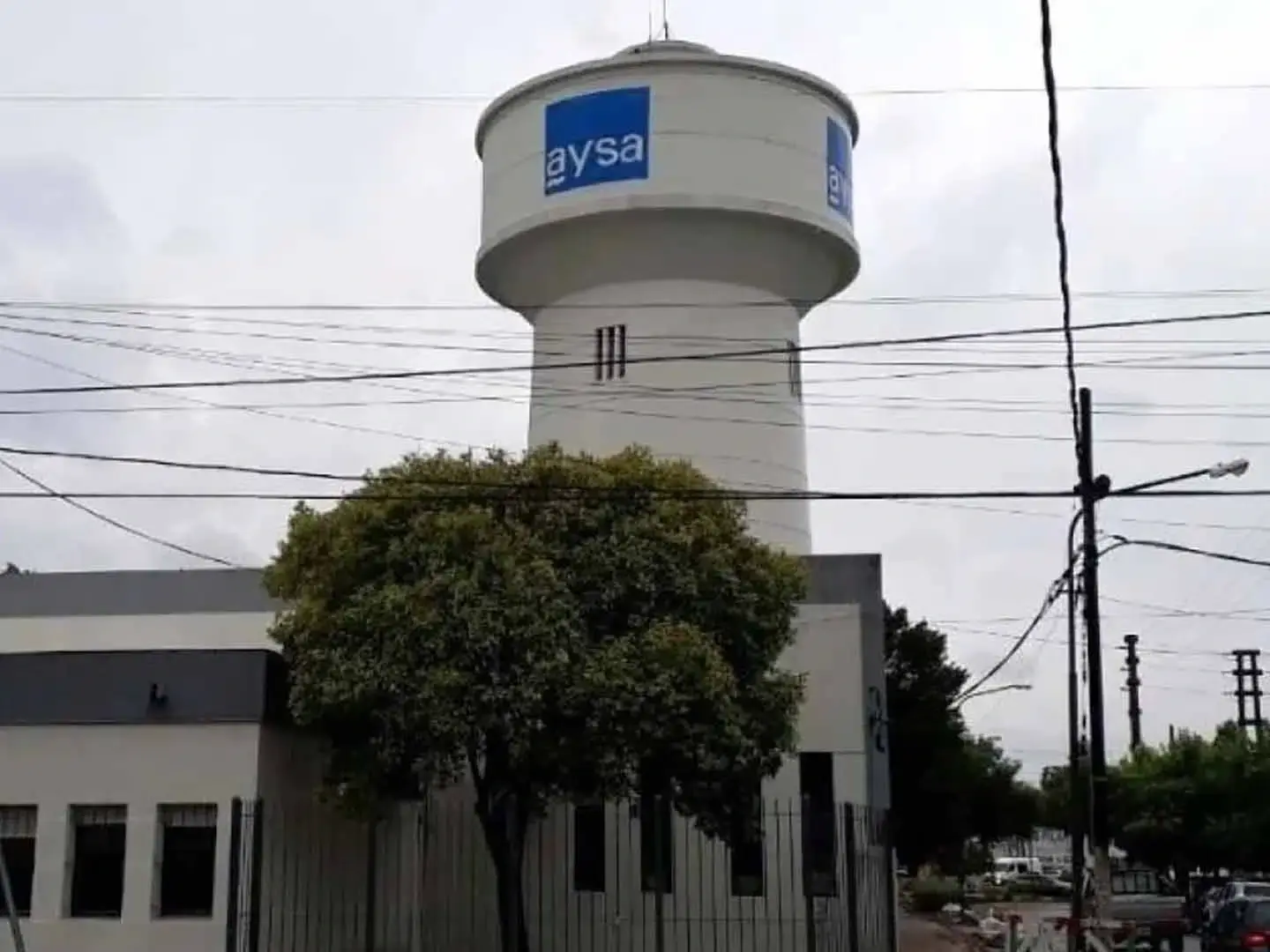 El Gobierno anunció que avanzará con la privatización de AySA.