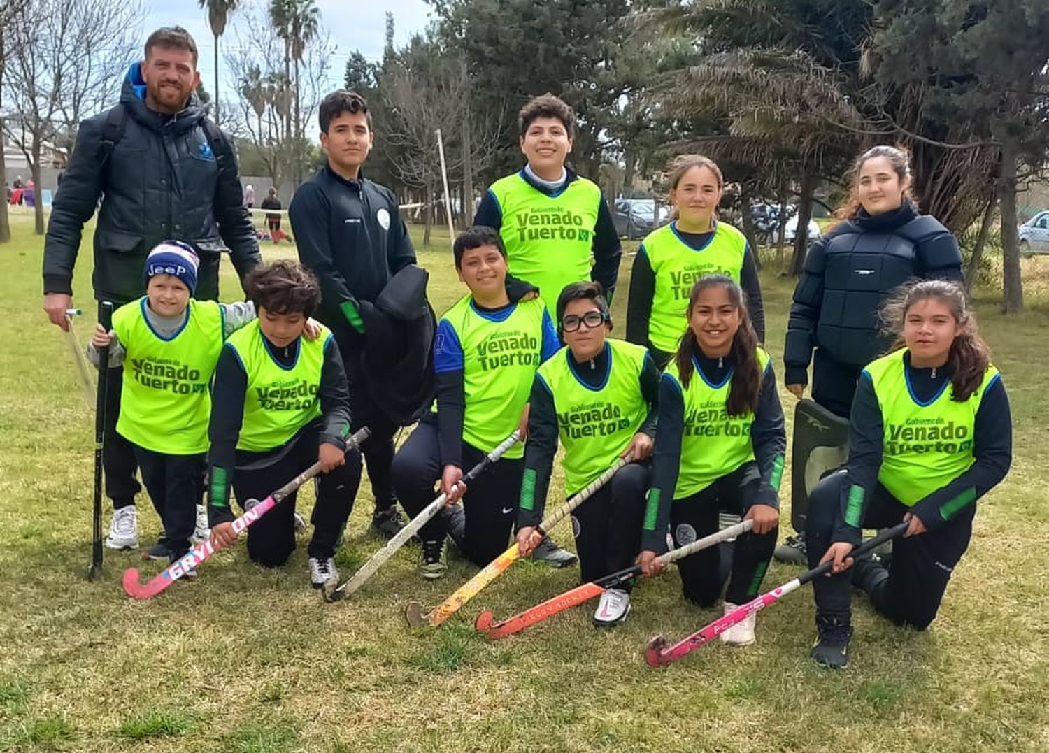 El gobierno local presentó dos equipos.