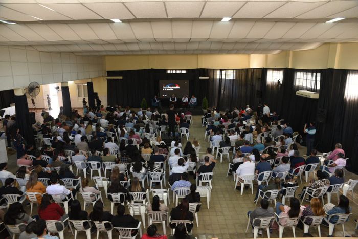 Perotti encabezó un encuentro de trabajo en Calchaquí - 1