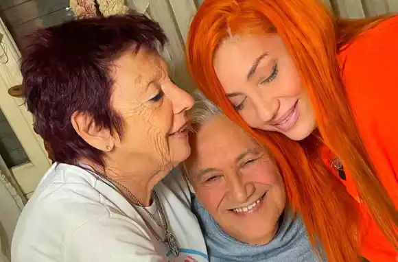 Lourdes Fernández tuvo un emotivo reencuentro con su familia íntima