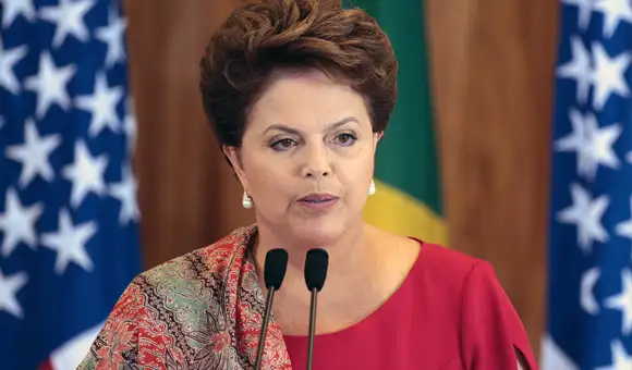 Brasil: Rousseff afirma que no tiene apoyo de banqueros y defiende  la política económica