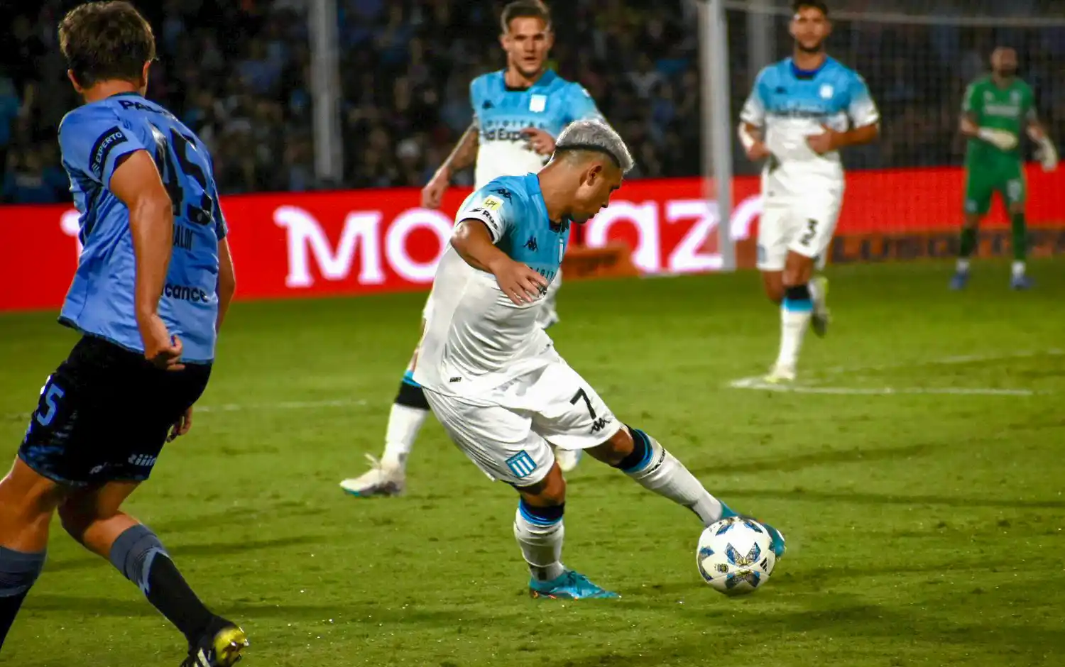 Salas fue autor del primer gol en Córdoba.