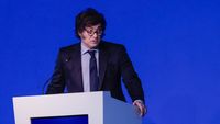 Se perdieron 450 mil aportantes a la seguridad social en el primer año de Milei