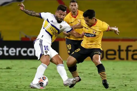 Boca recibe esta noche a Barcelona de Ecuador y quiere ser primero del grupo