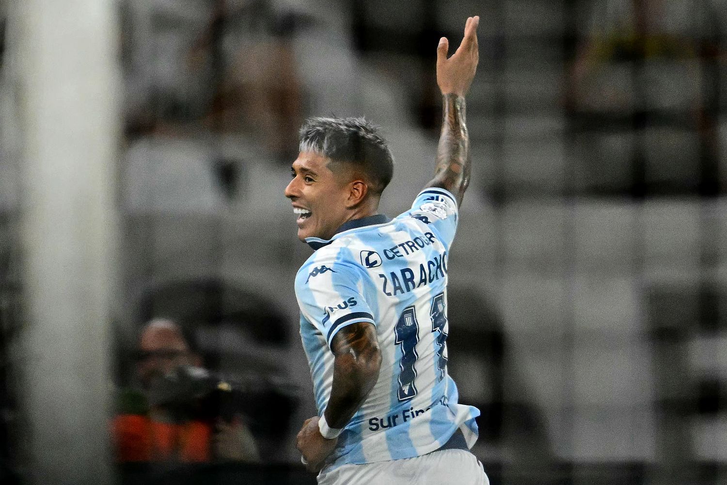 Racing, ante Huracán, en busca de recuperar terreno