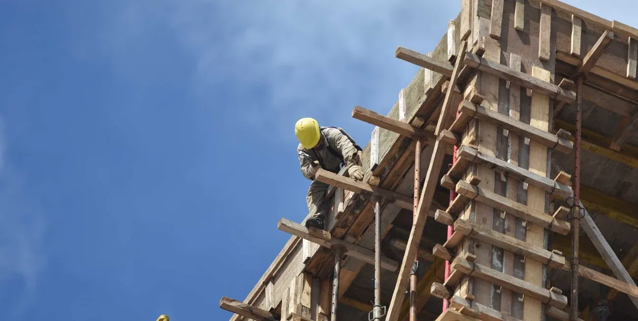 Leve repunte en sectores como construcción y comercio. Foto: Manuel Fabatía
