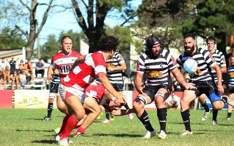 Rugby: Para Parietti, Sporting regaló "varias oportunidades"