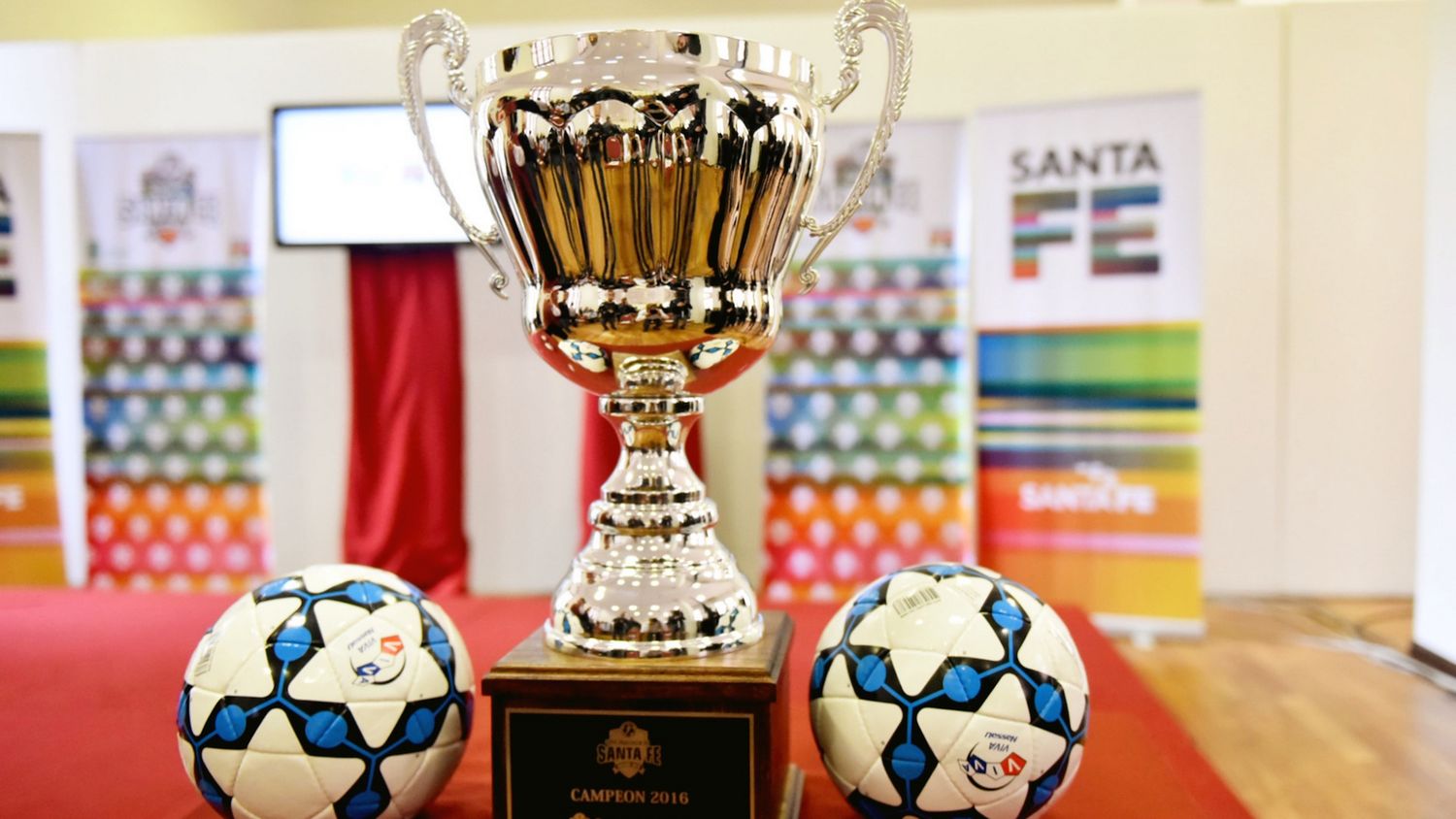 El gobierno instó a Colón y Unión a jugar el clásico