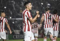 El gol de Diego Sosa que sentenció la victoria de San Martín de Tucumán