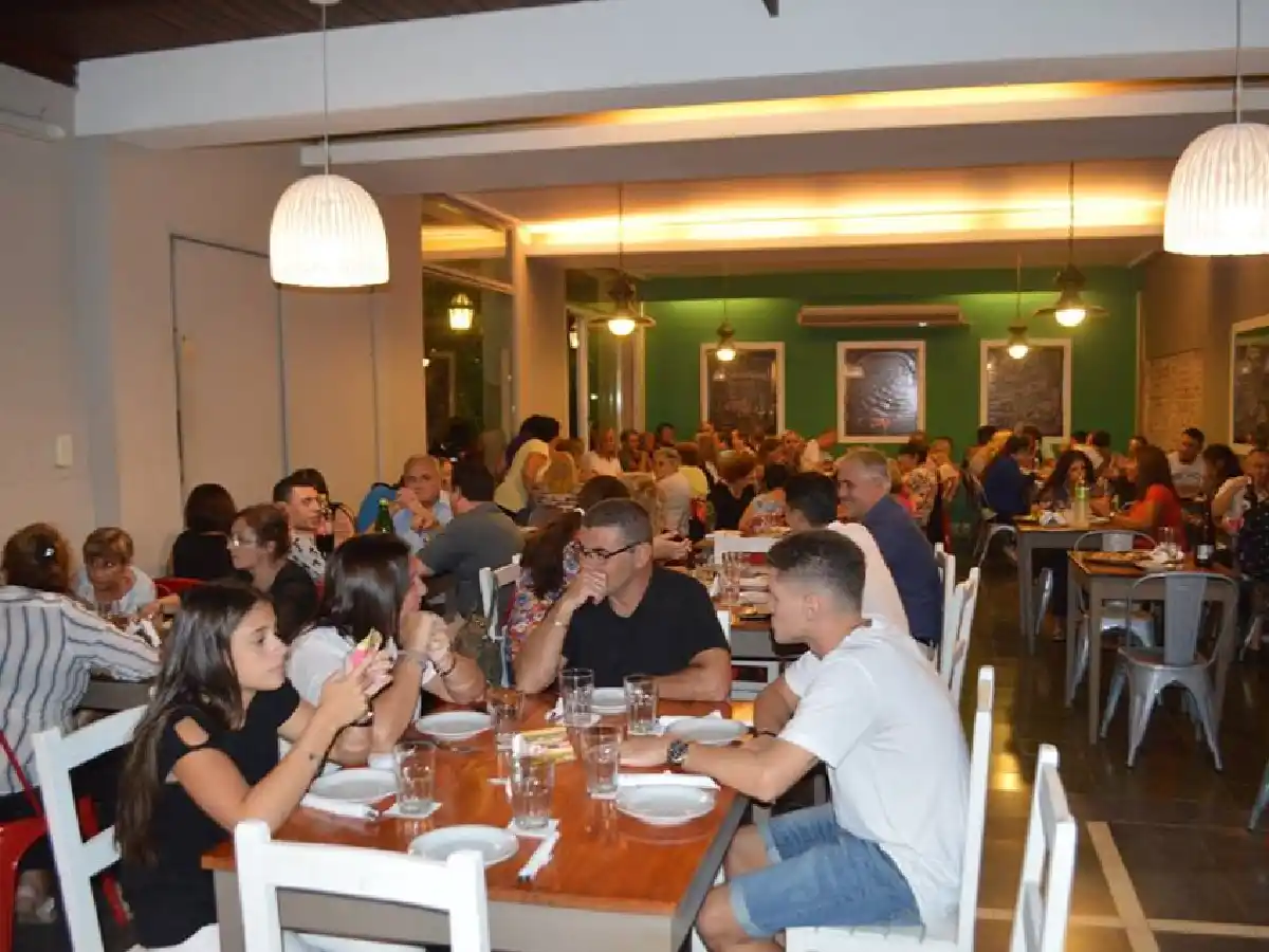 Descuentos en ropa y helados llegarán después de las pizzas