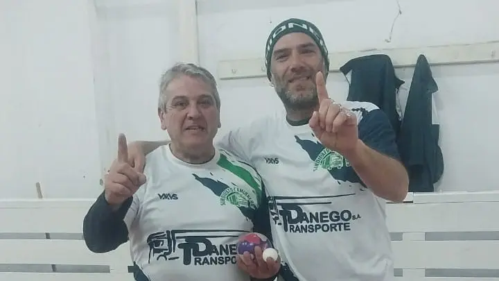 Nicolas Ángel y Máximo Alberto González, campeones con Camioneros