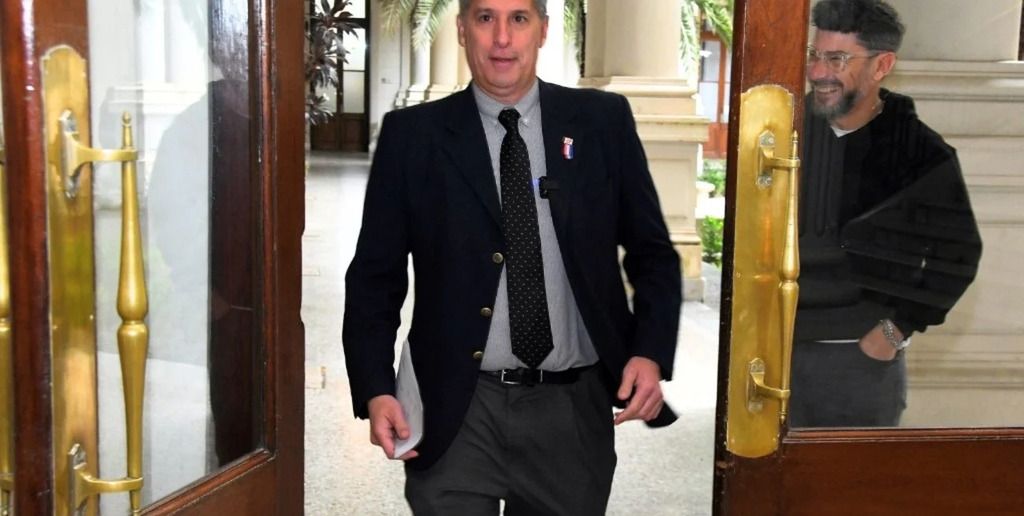 El ministro Olivares y los números a agosto