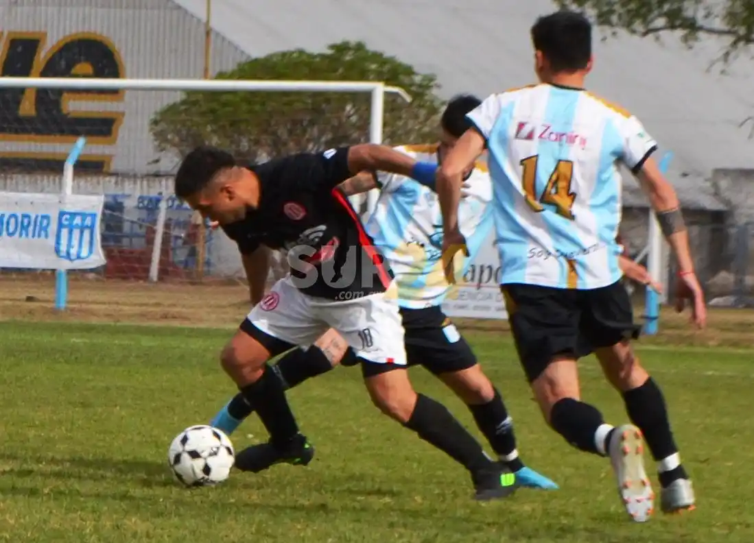 Firmat FBC ganó otra vez el clásico con una “Monada” de Cabral