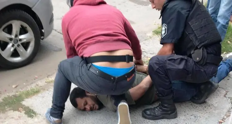 Detuvieron a venezolano que intentó robar una moto en el centro
