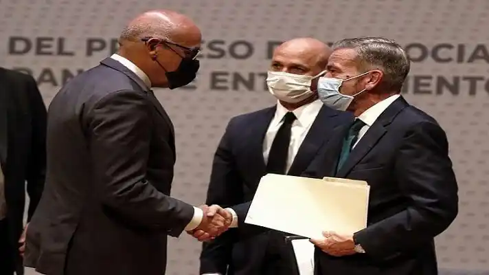 ¿DIÁLOGO INSERVIBLE? Las conversaciones en México podrían continuar en el 2022