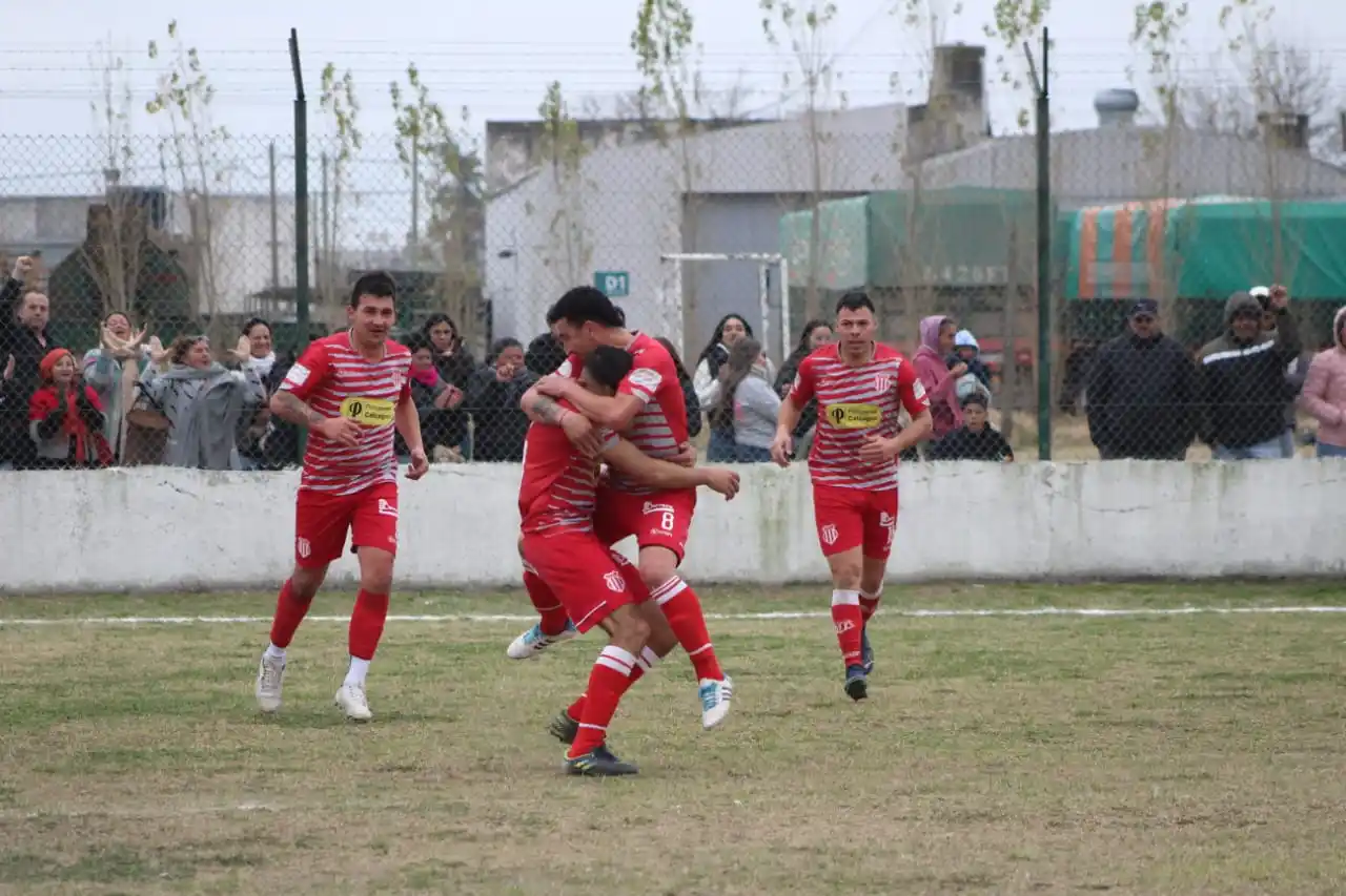 Ganaron S. Sportiva, Libertad  y Barrio Norte 
y  dieron un paso gigante hacia la clasificación