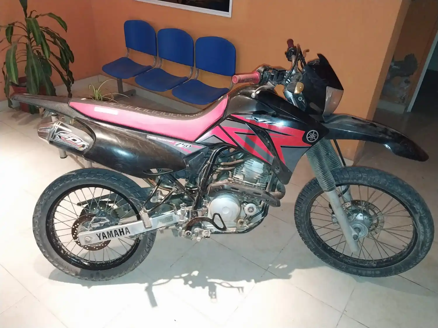 La motocicleta recuperada por la Policía.