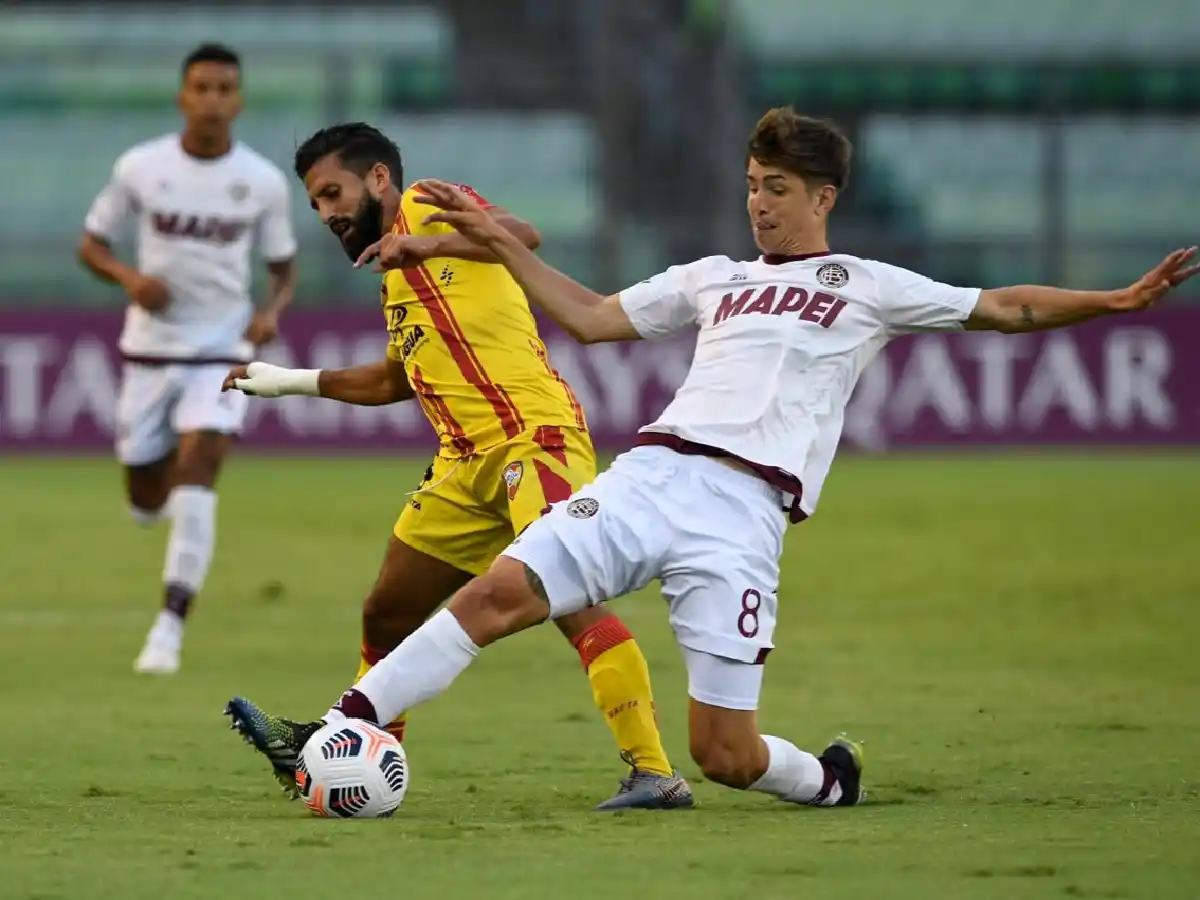 Lanús consiguió una agónica victoria 