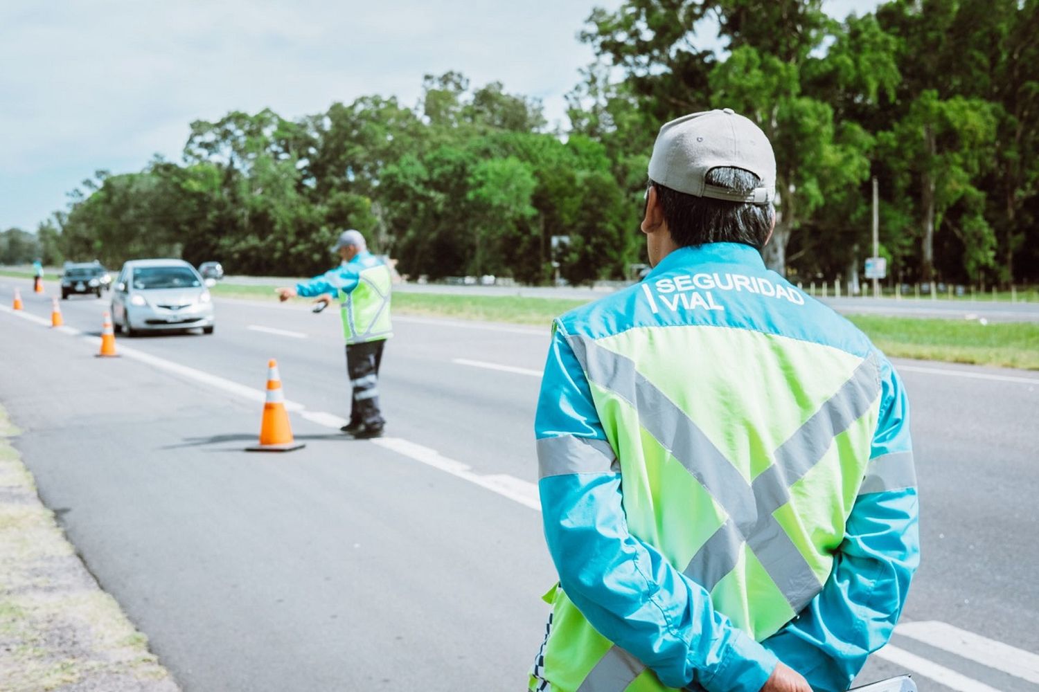 Obligatoriedad de circular con Revisión Técnica Obligatoria y seguro vigente