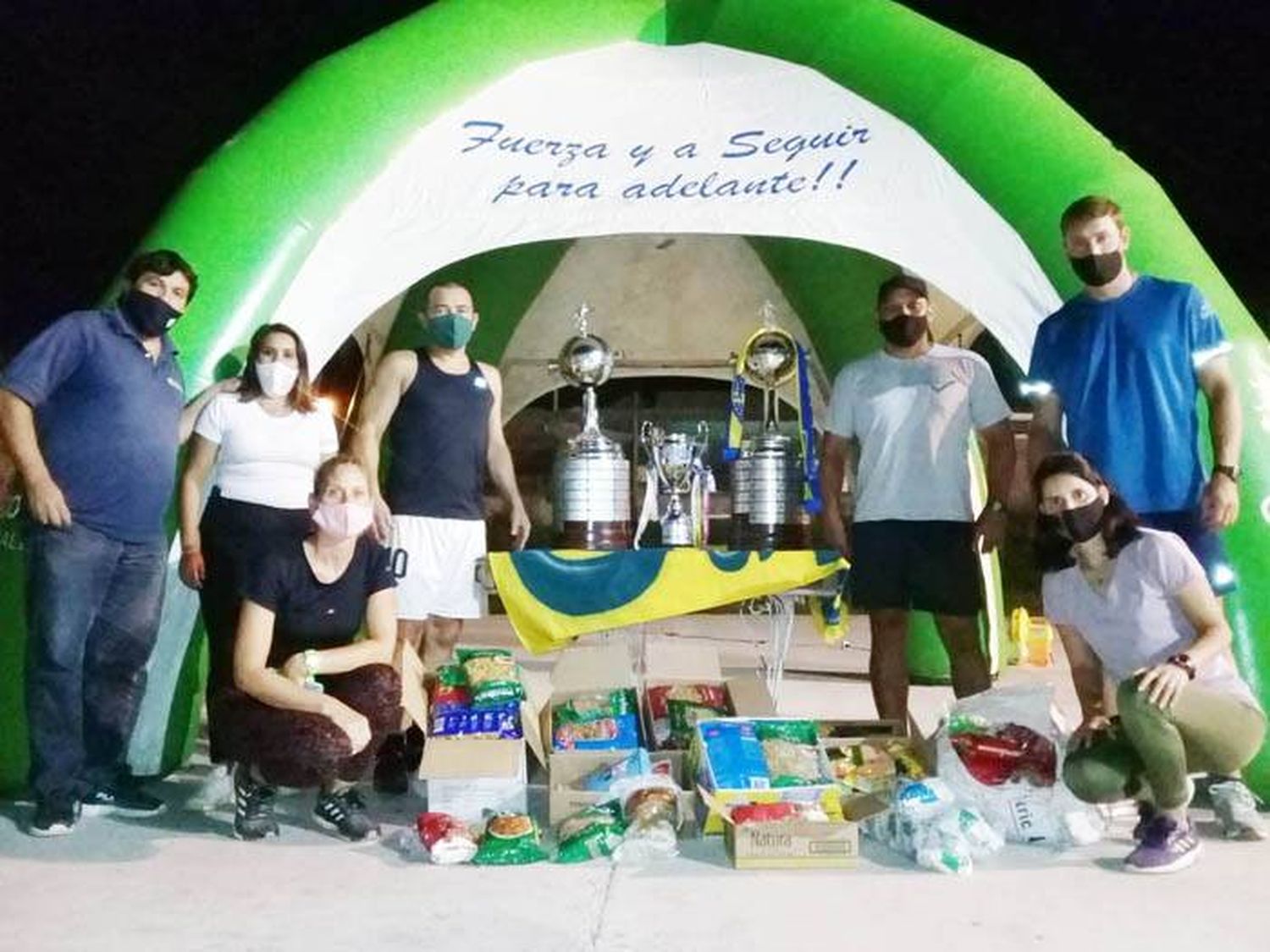 Pasó otro partido solidario  y reconocimiento a viejas  glorias de nuestro fútbol