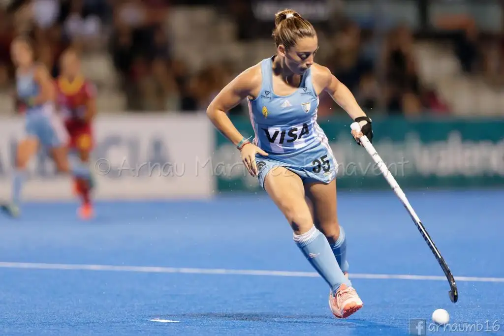 Bruggesser participó en otro triunfo de Las Leonas