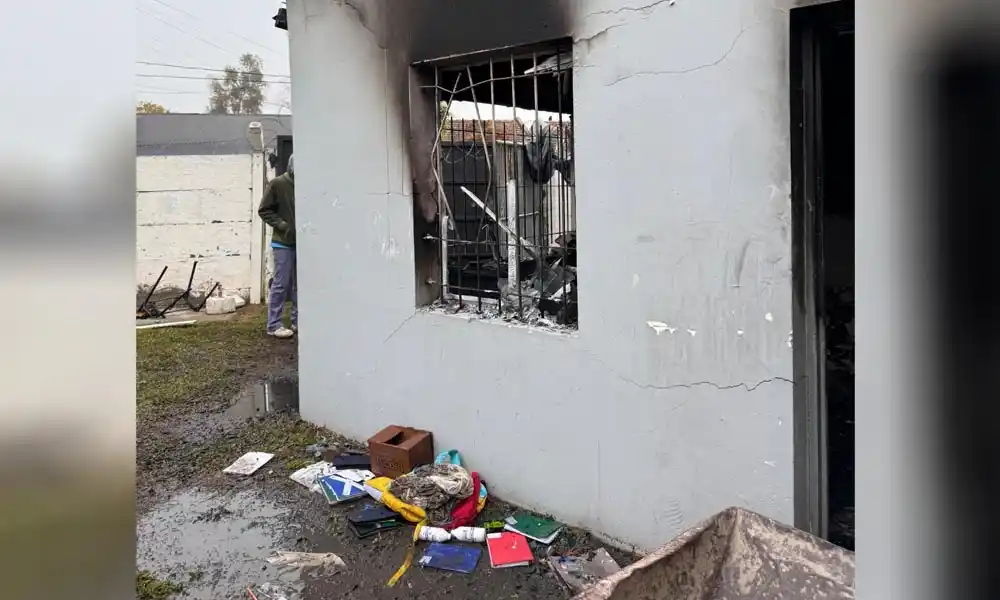 Confirman que fue intencional el incendio en un hogar de niños de Pilar