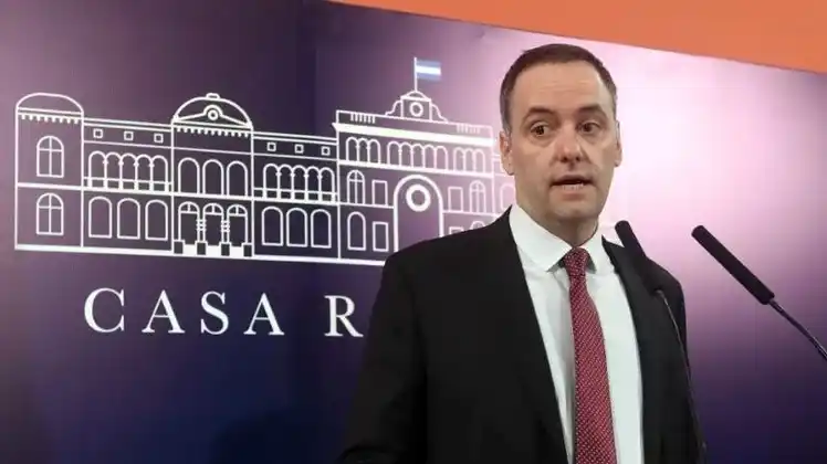 Adorni brindó algunos detalles de la "ley ómnibus" que presentará el gobierno de Milei