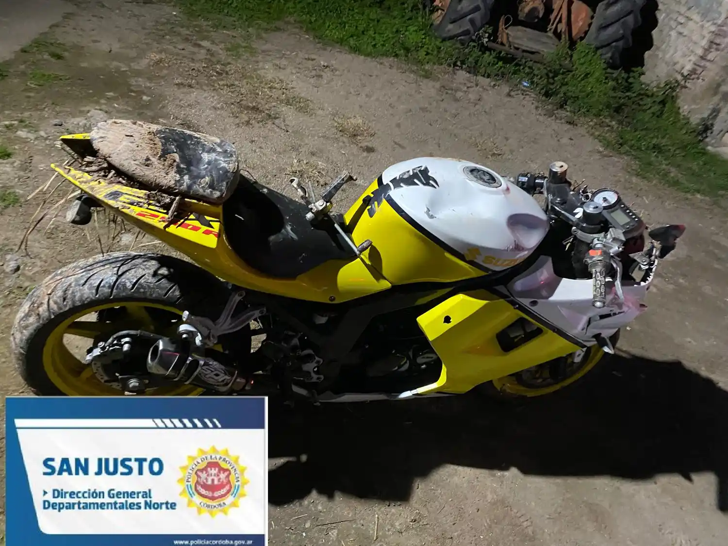 La motocicleta tiene gran porte