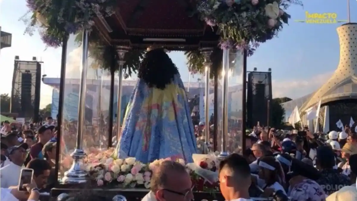La Divina Pastora fue recibida en Barquisimeto: movilizó a más de dos millones de personas (VIDEO)