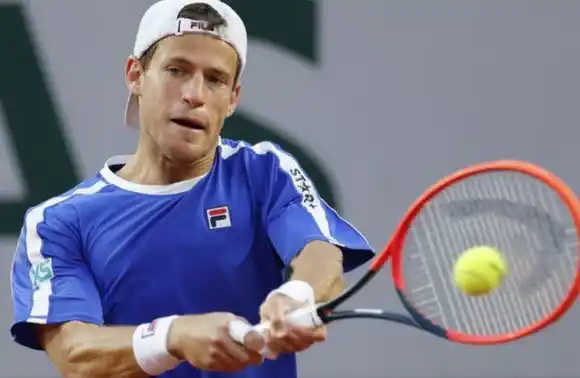 “Peque” Schwartzman cayó ante Stefano Tsitsipas y quedó eliminado de Roland Garros