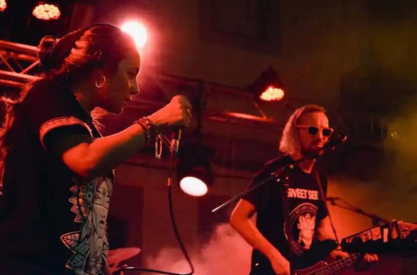 La rapera Sara Hebe vuelve a Mar del Plata