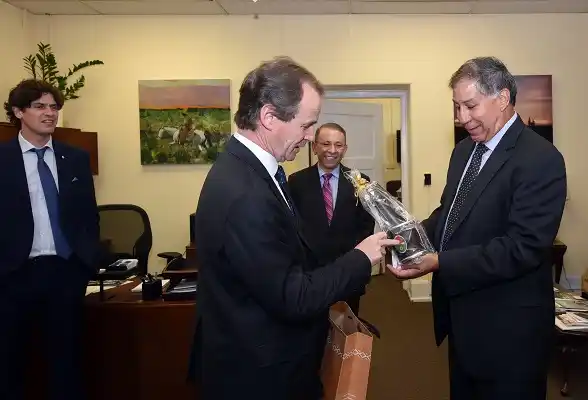 Bordet calificó de “notables” los avances para levantar las barreras comerciales de EEUU