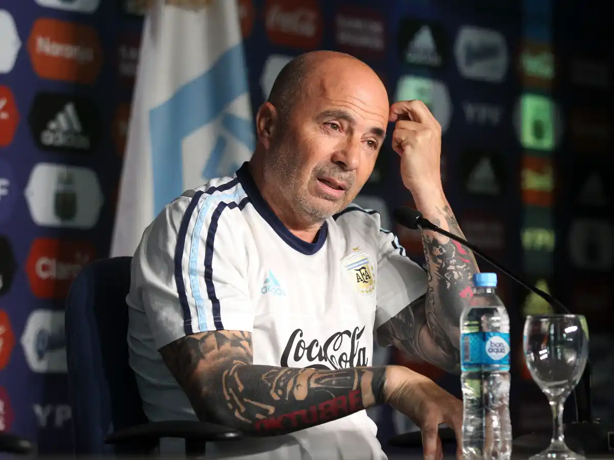 Sampaoli recibió a Bustos y Meza 