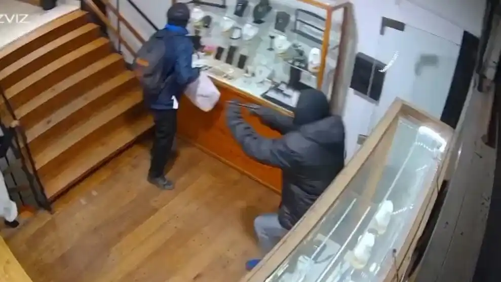 Robo en joyería Kilates: "Pasé mucha angustia y miedo"