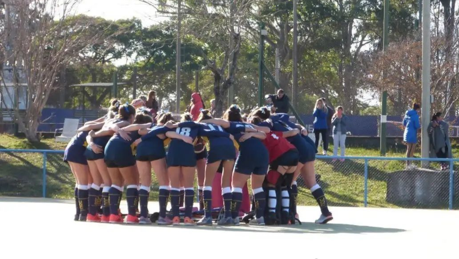 La UDC ganó sus primeras dos presentaciones. Foto: Info Hockey