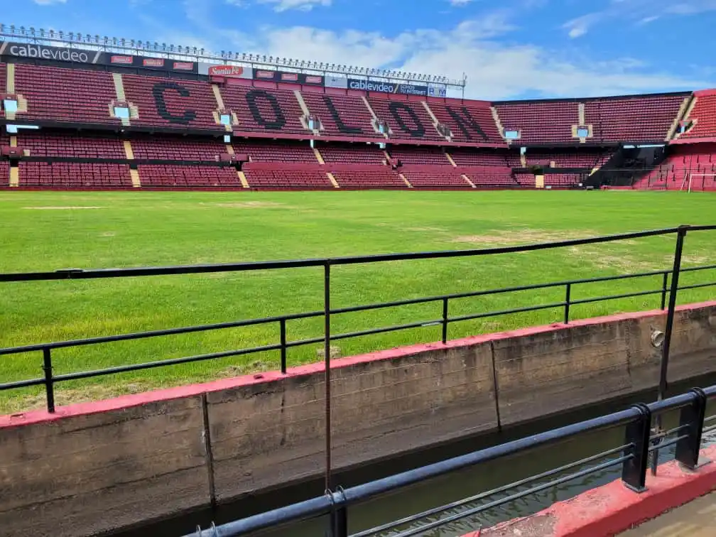 El clásico santafesino se vuelve a jugar en la cancha de Colón