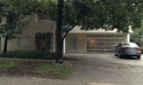  Robaron en la casa de Carlos Tevez, se casaba en Uruguay