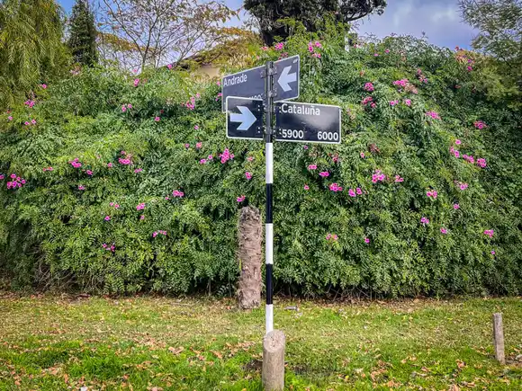 Cambiarán el sentido de circulación en una importante zona del barrio Estrada