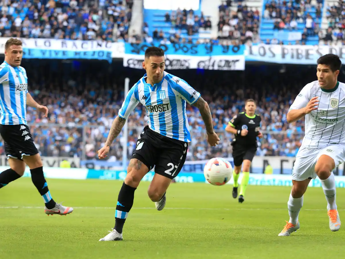 Un Racing deslucido salvó su invicto en el final