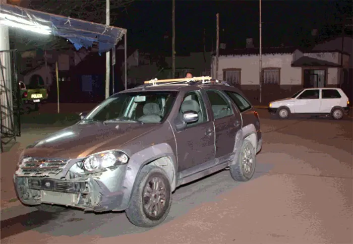 Una madre y su hijo sufrieron heridas leves, tras un choque