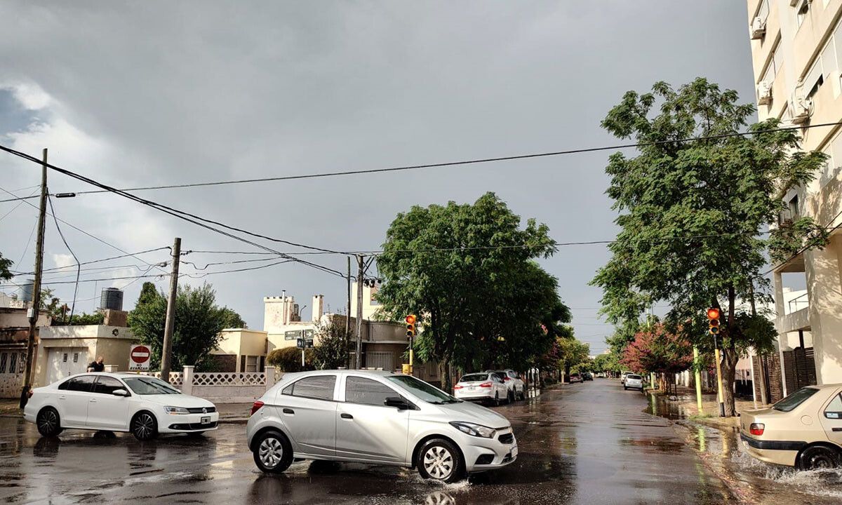 Alerta naranja por lluvias para Bahía y la zona para el viernes