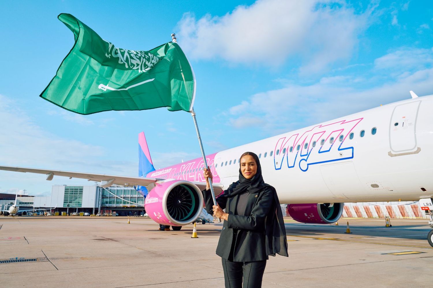 Wizz Air inaugura la primera ruta directa entre Londres y Medina con el Airbus A321XLR