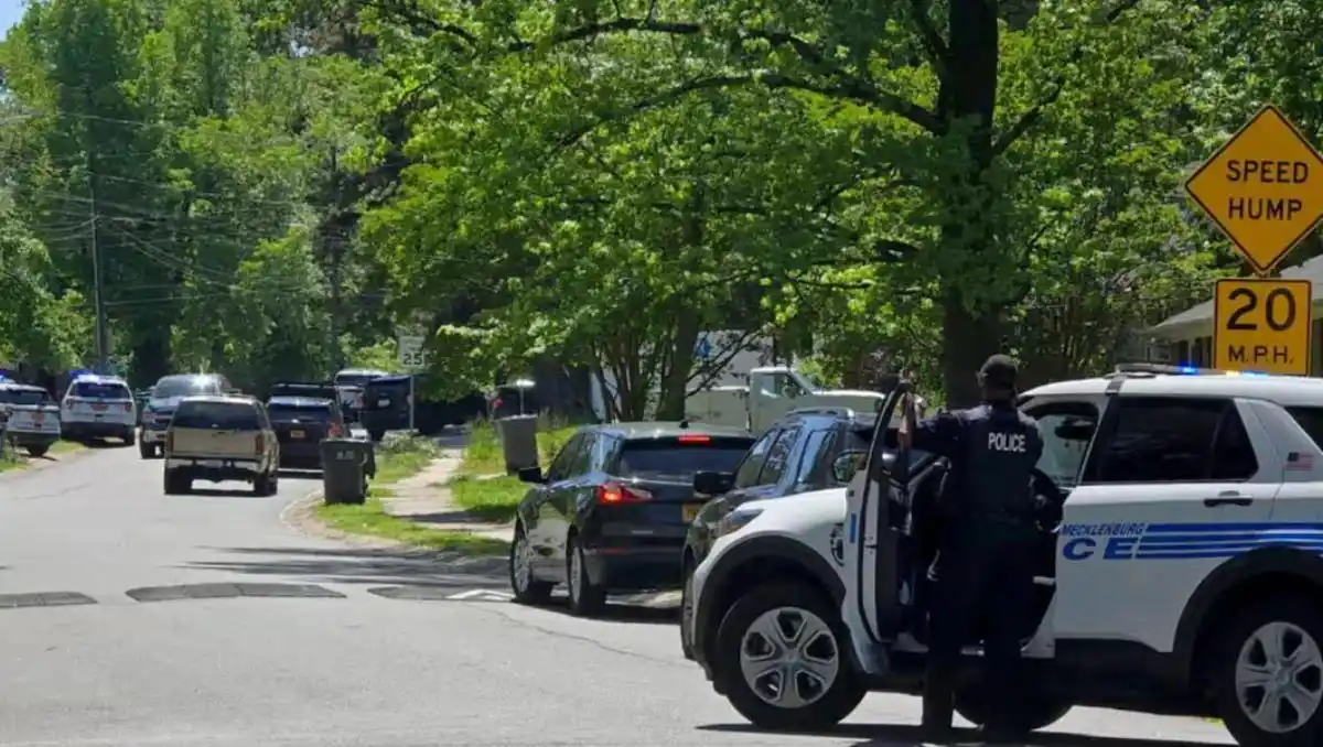 MUEREN 4 AGENTES POLICIALES en EE.UU.: se enfrentaron a tiros con un delincuente