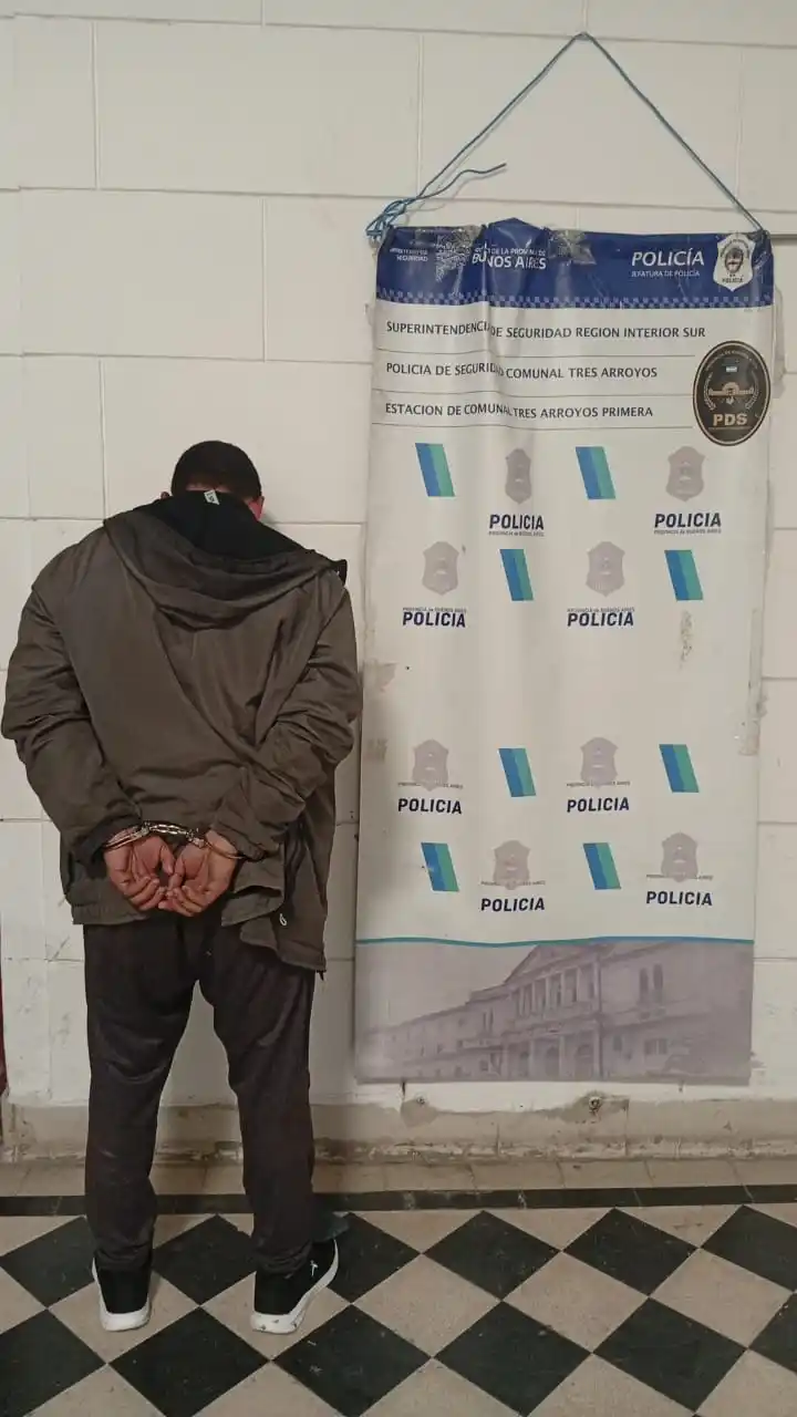 ROBA CAMIONETA - 1