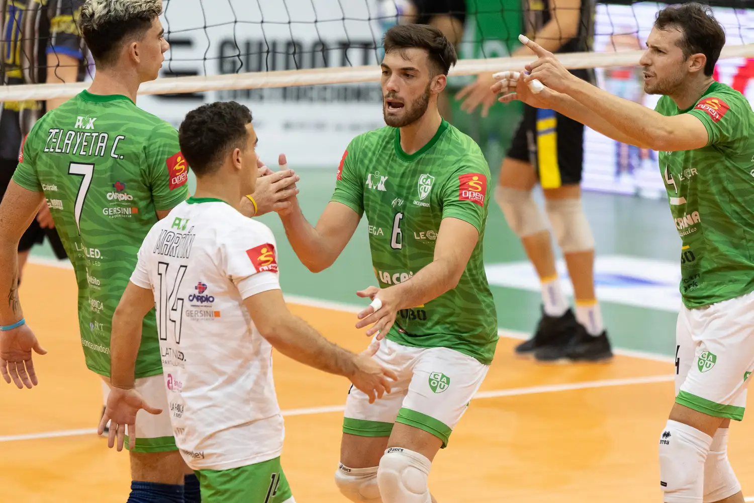 Once Unidos viaja sin tres jugadores que dieron positivo