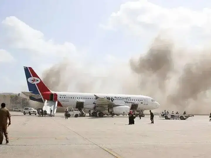 Misiles impactaron en un aeropuerto de Yemen