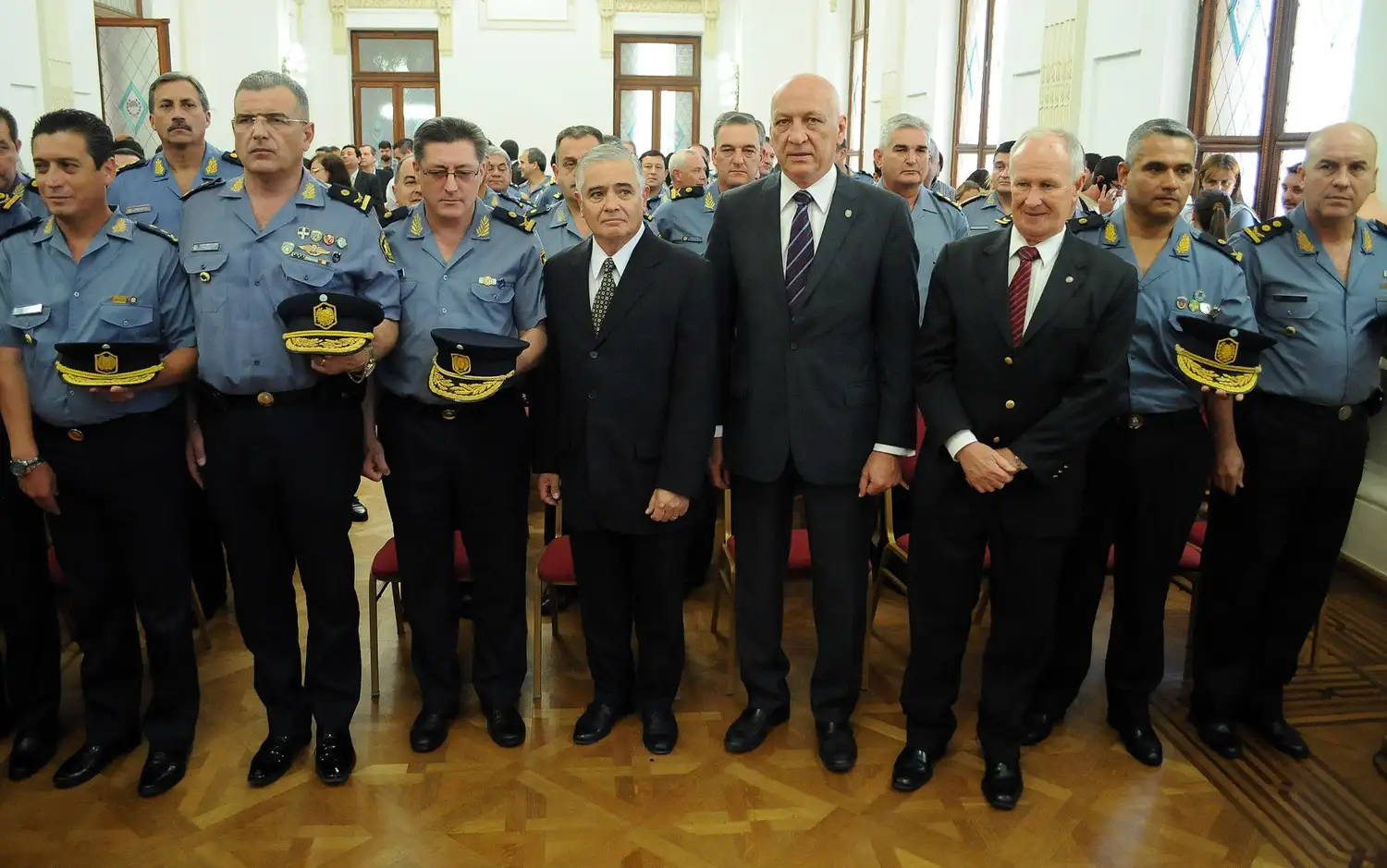 “Se inicia una nueva etapa en la Policía de la provincia de Santa Fe”