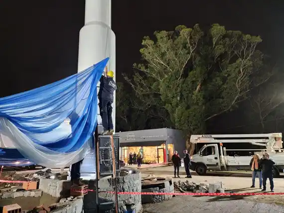 Realizaron un izado de prueba en el Parque Independencia